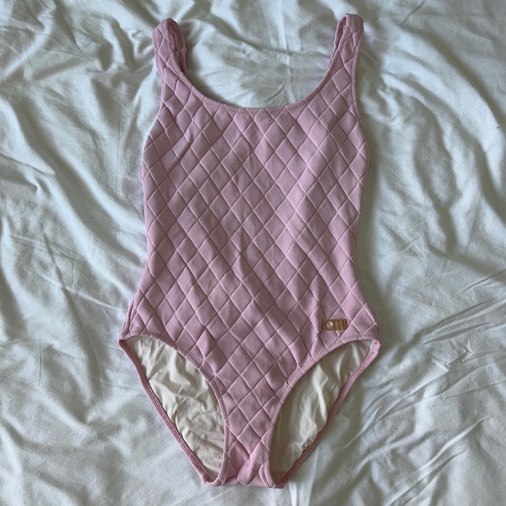 Solid & Striped The Anne-Marie One Piece Swimsuit - Light Pink Quilted